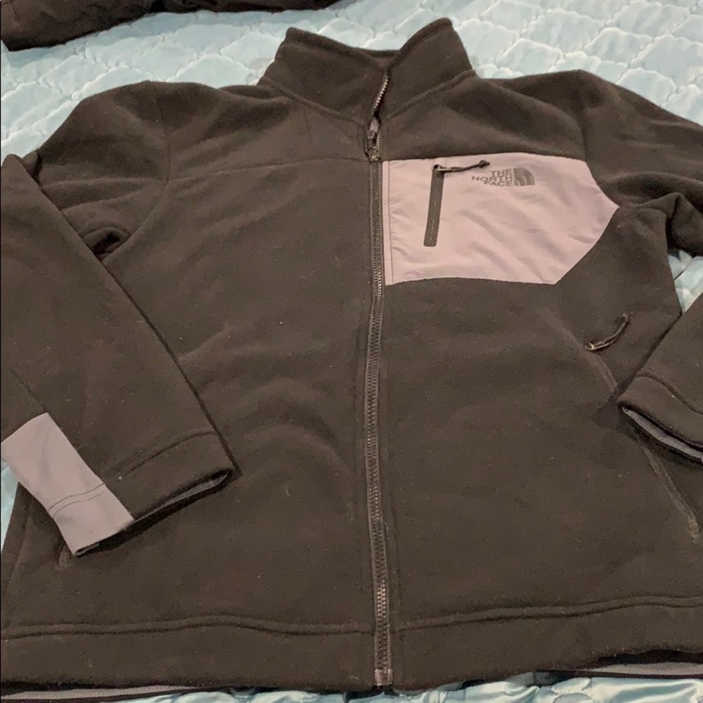 Men’s North Face zip up